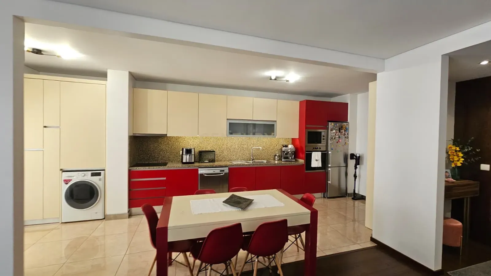 Fotografia 3 de Apartamento T3  no Coração de Penafiel – Conforto e Centralidade
