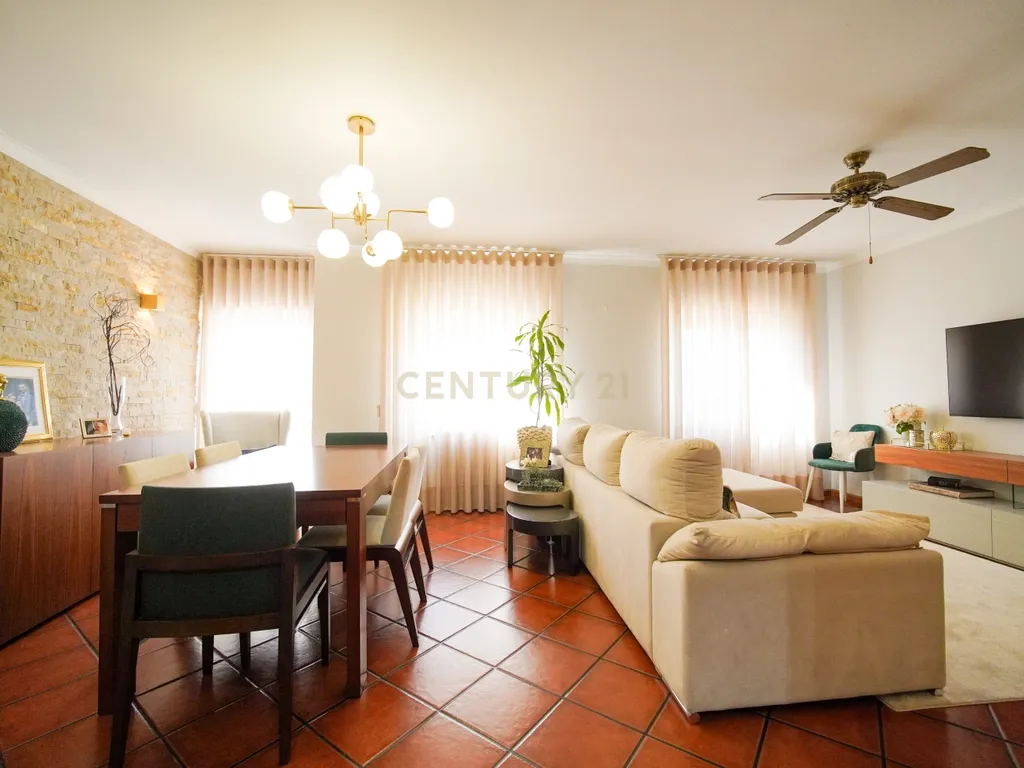 APARTAMENTO T3 | 127M² | ESTACIONAMENTO | TOMAR - Image 3