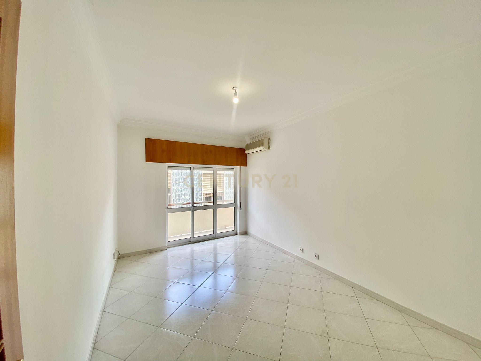 Apartamento T3 em Caldas da Rainha - Image 13