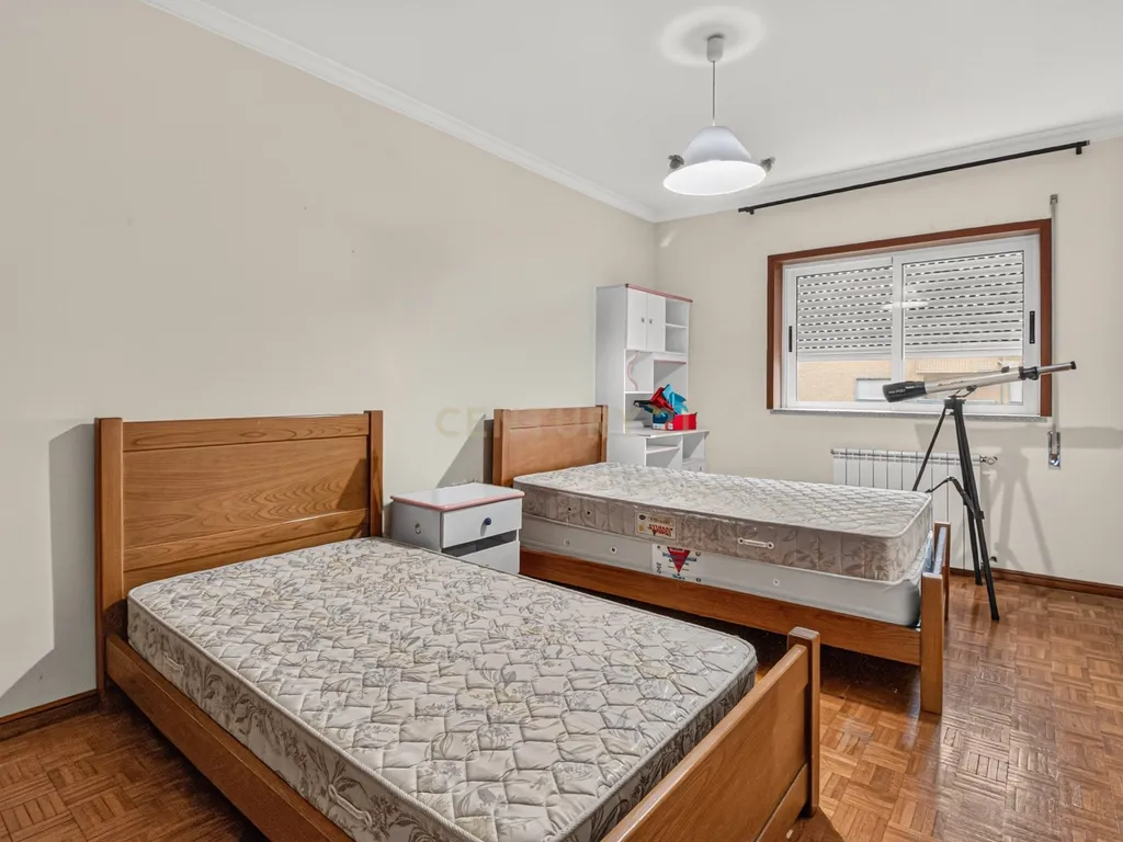 Apartamento T3 com Garagem Fechada, excelente localização!! - Bragança - Image 10