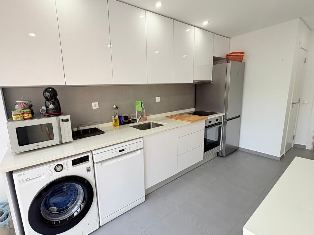 Apartamento T3 para arrendamento em Setúbal - Image 10
