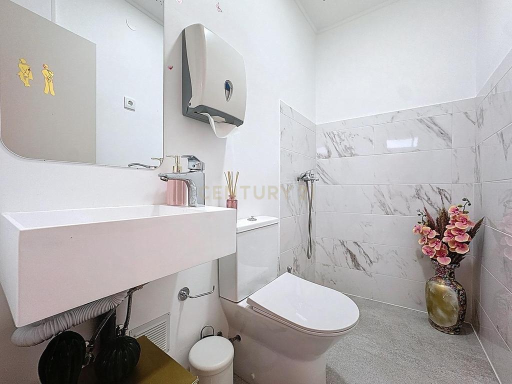 Loja pronta a estrear na Cruz de Pau – equipada, remodelada e com potencial para vários negócios!  - Image 15
