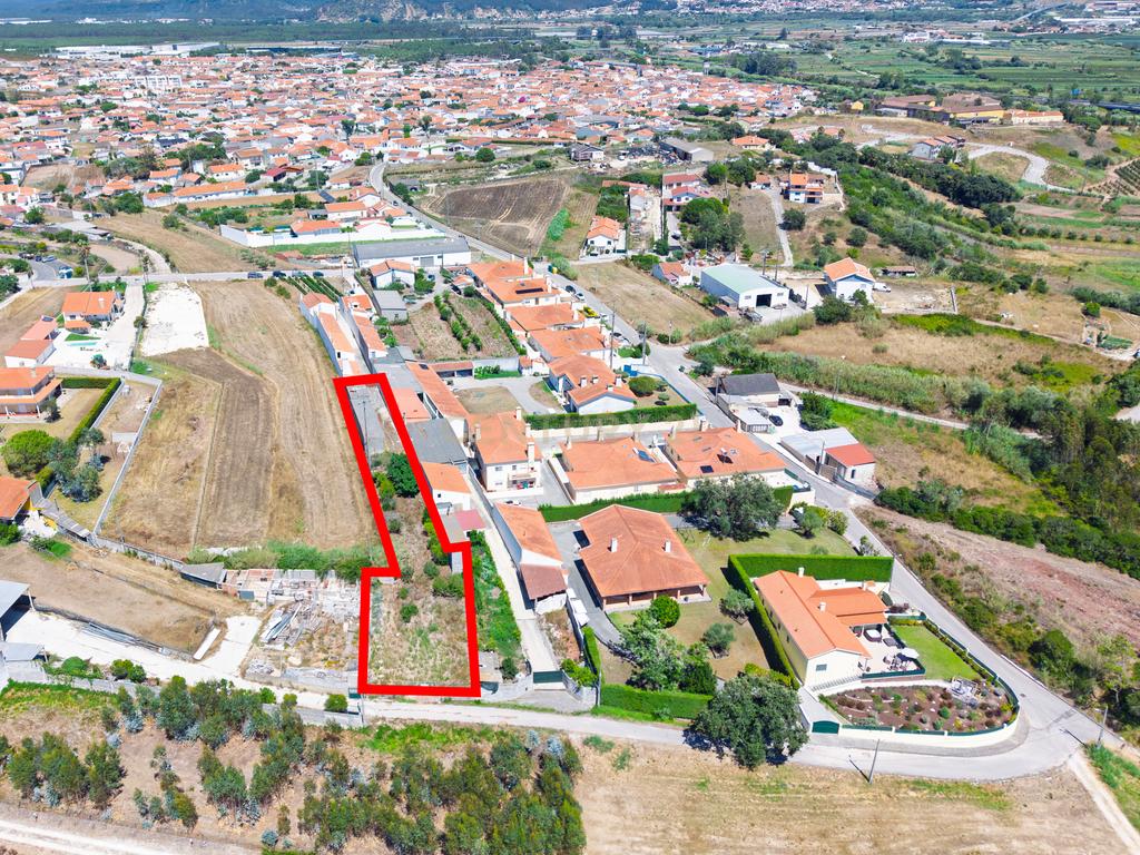 Terreno em Valado dos Frades, Nazaré - Image 2