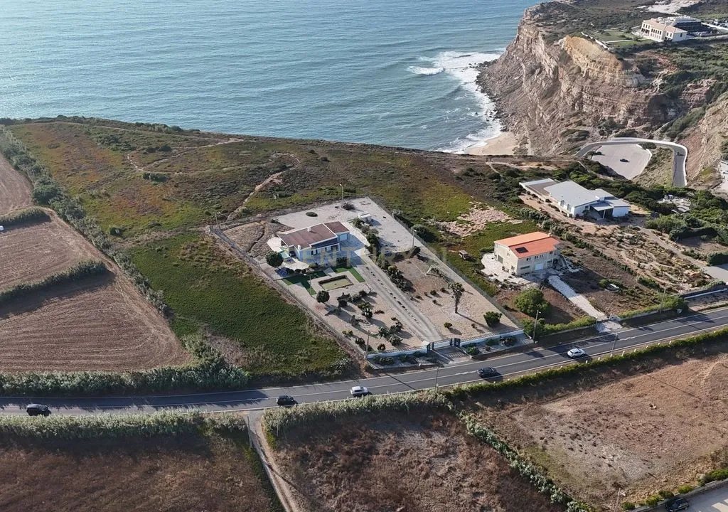 Uma moradia única sobre o Atlântico | Praia da Calada – Ericeira - Image 34