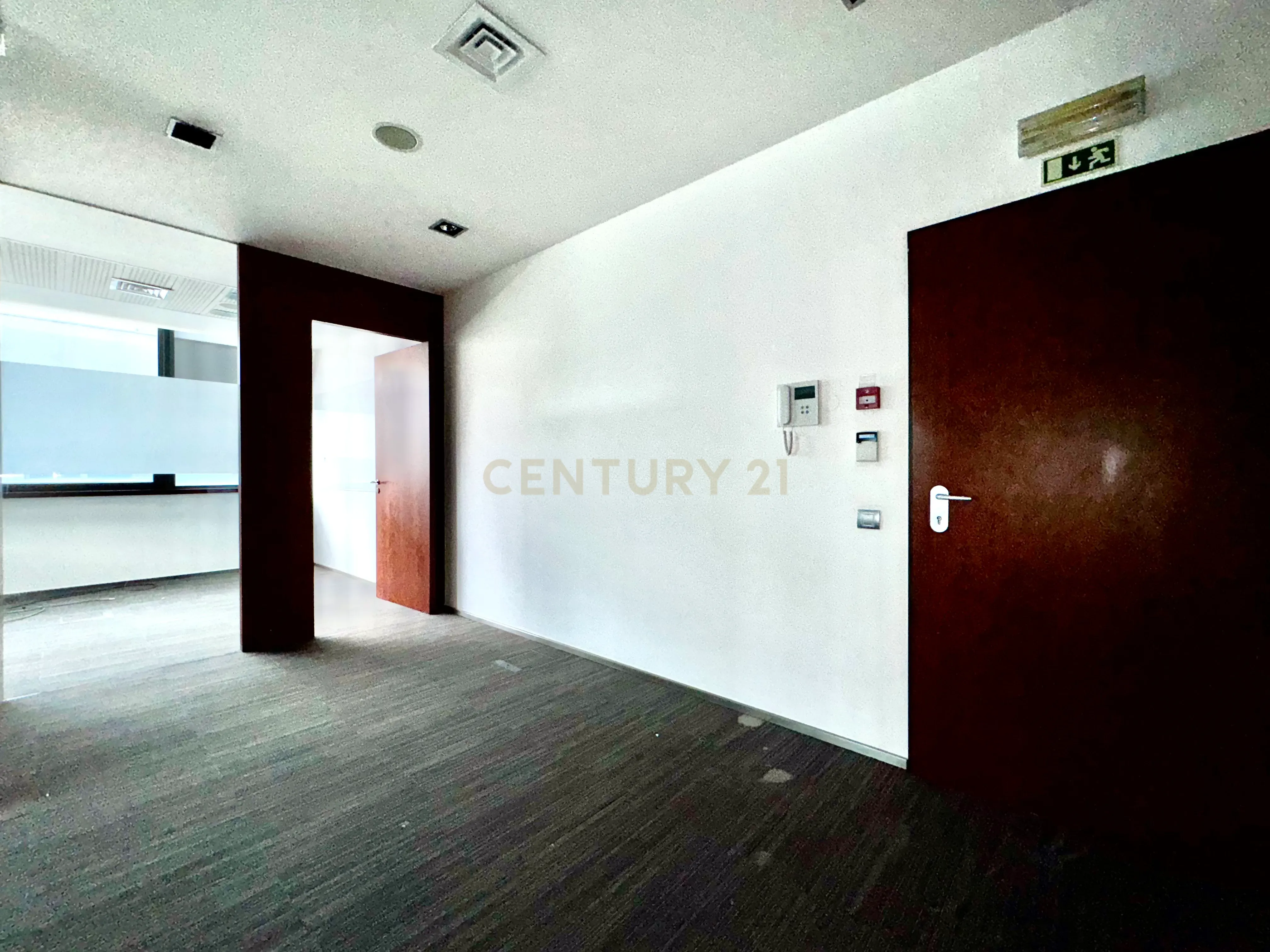 Escritório para Arrendamento no Pólo Técnico de Telheiras – 251 m² | 6 Salas | 5 Estacionamentos - Image 15