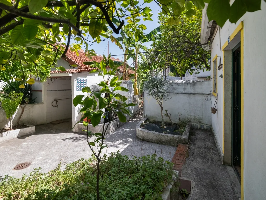 Apartamento T4+2 com logradouro de 187,75 m² na Estrela - Image 39