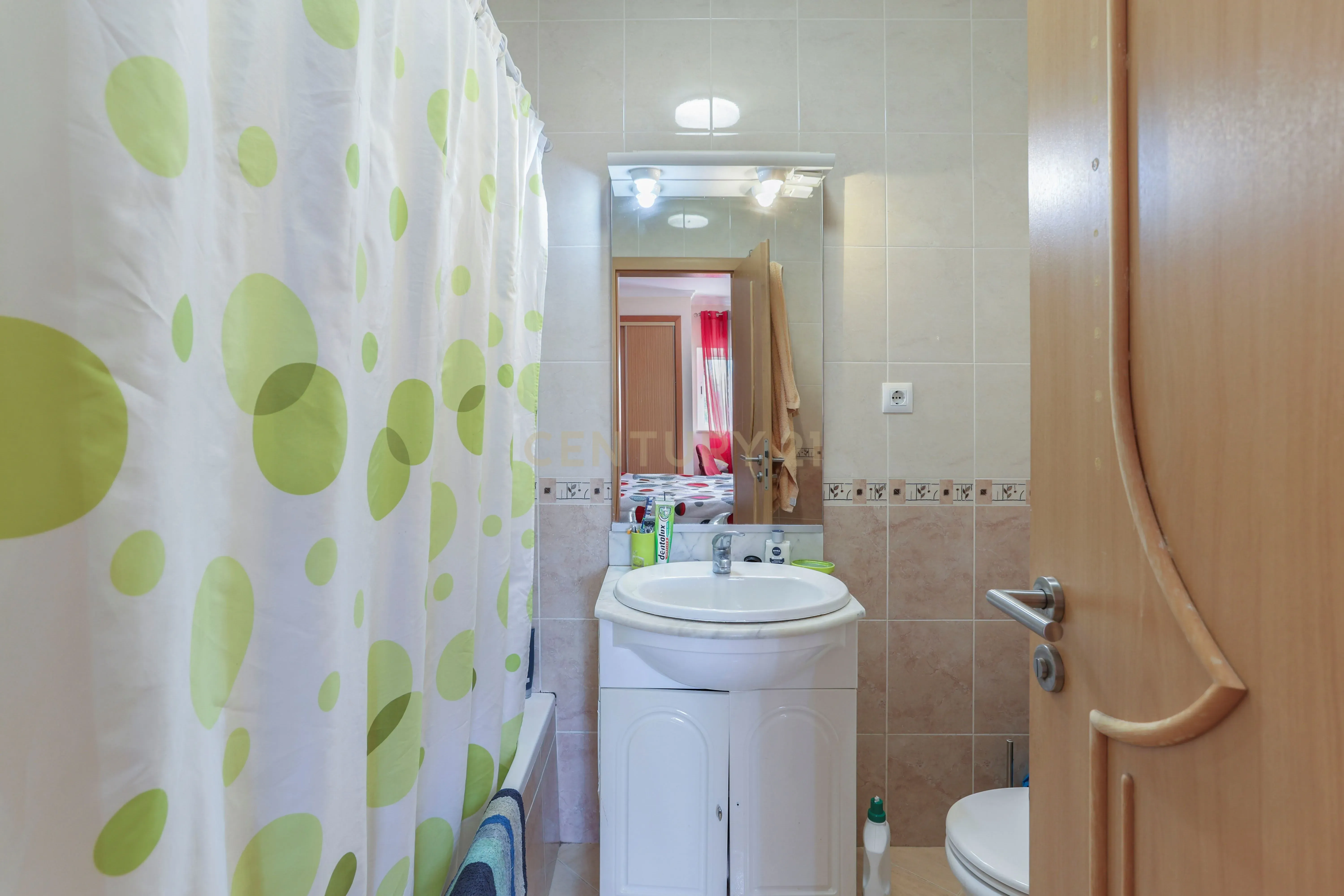 Urbanização Mato Santo Espirito - Apartamento T2 - Image 11