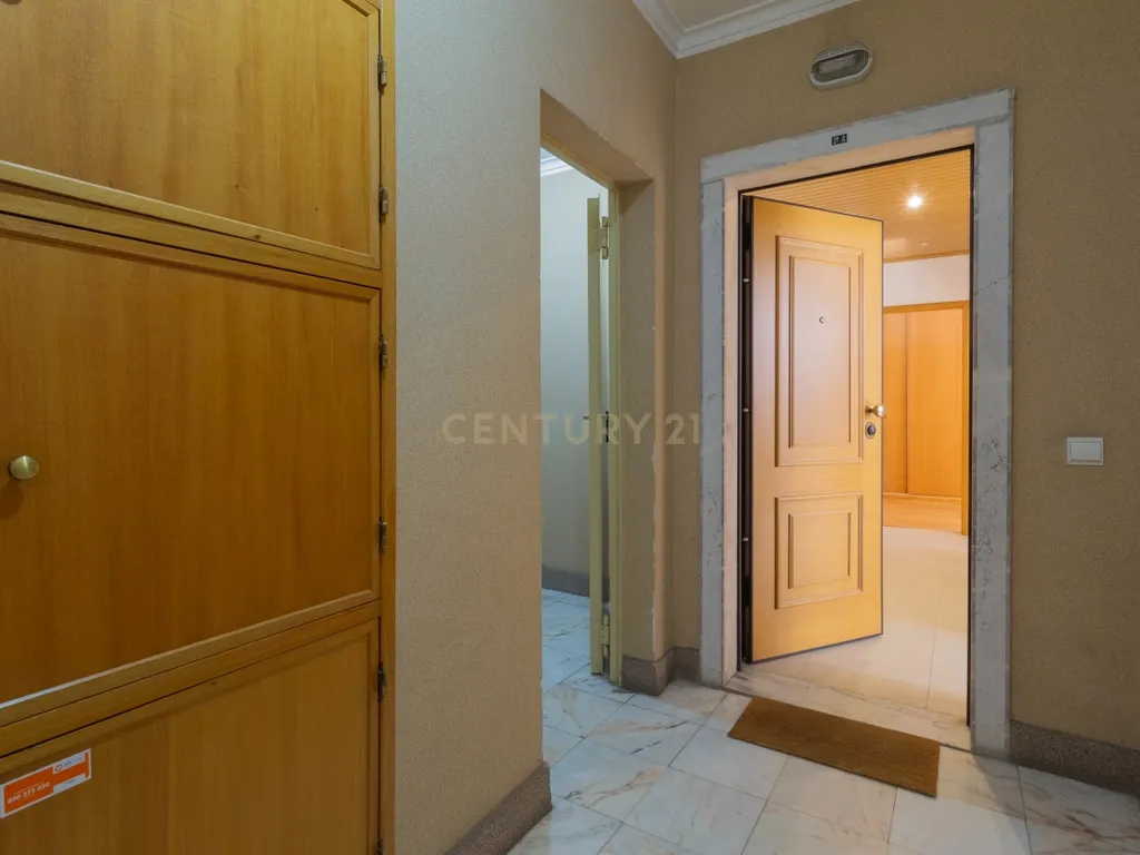 Apartamento T2, sito na localidade de Cova da Piedade, concelho de Almada. - Image 18