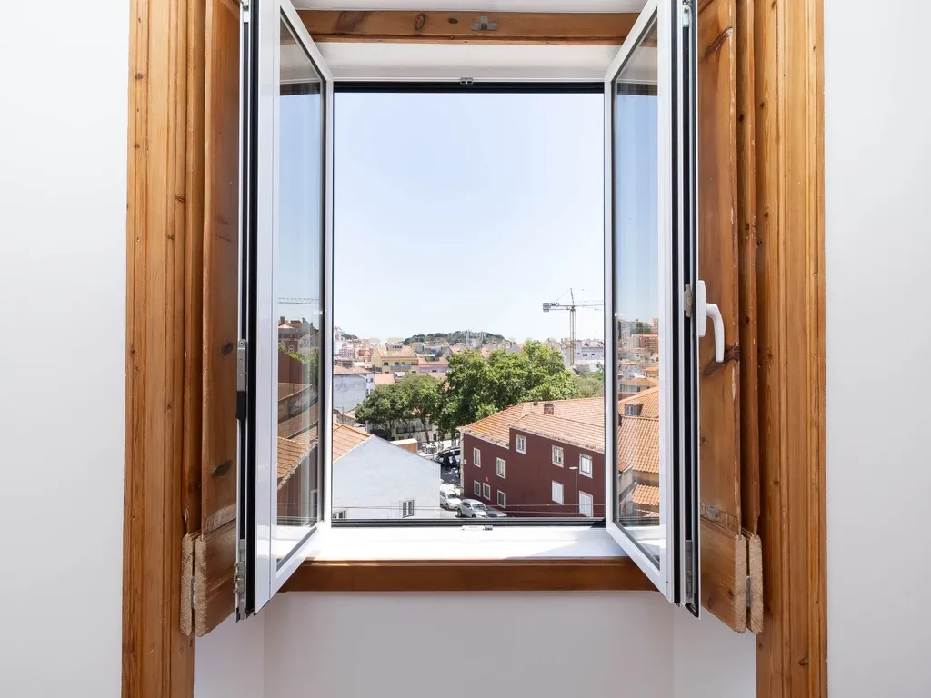 Apartamento T3 transformado em t2, totalmente remodelado - coração de Lisboa - Image 10