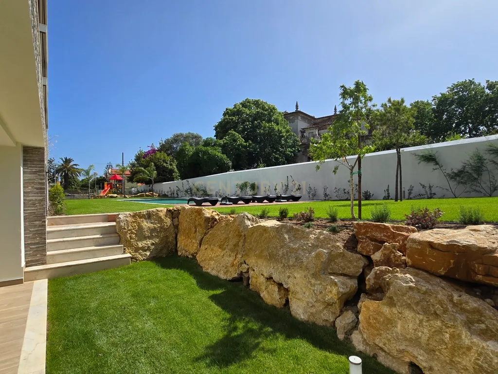 Apartamento T2 em Condomínio de Luxo Parede ( Cascais ) - Image 3