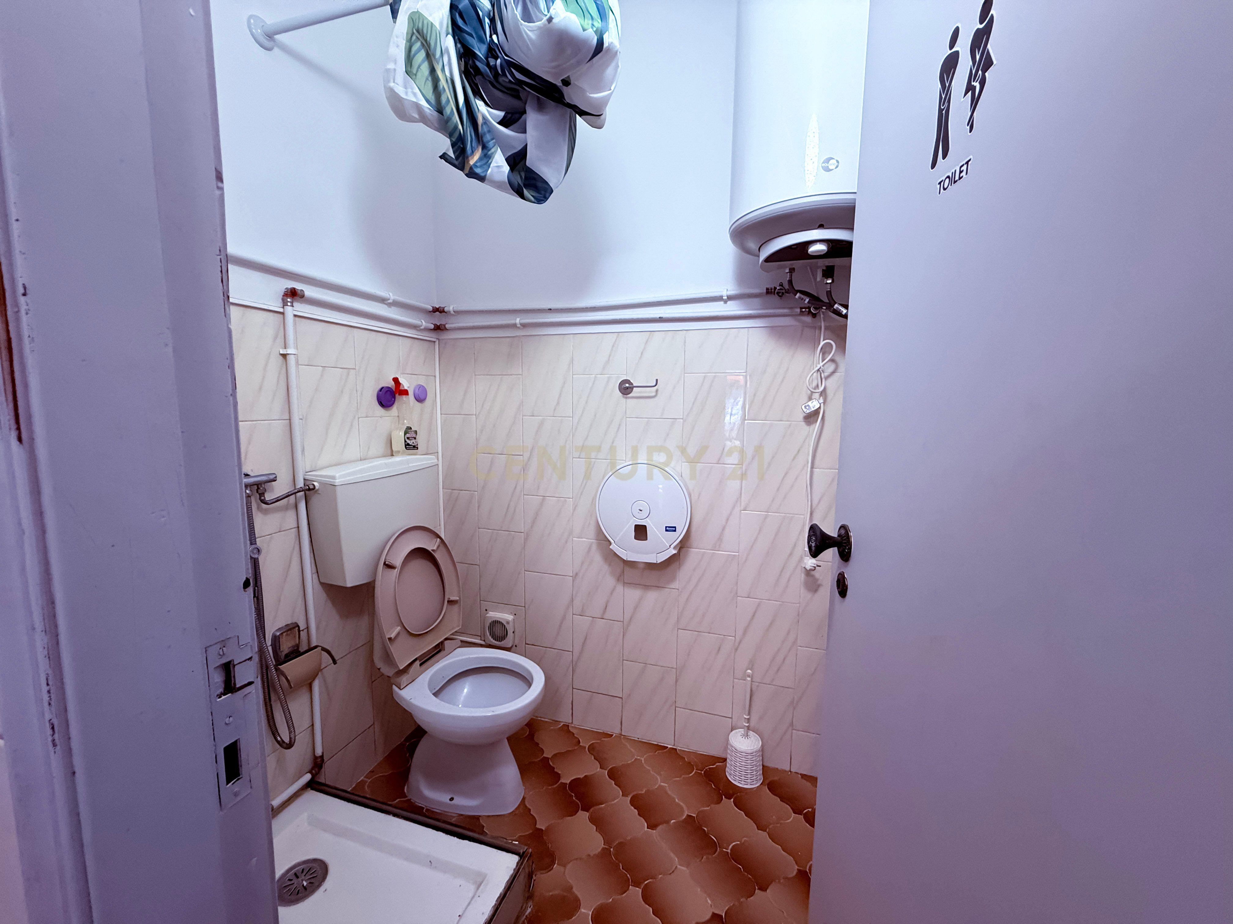 Fotografia 10 de Loja no Casal de São Brás, Amadora - 170m² por 1100€