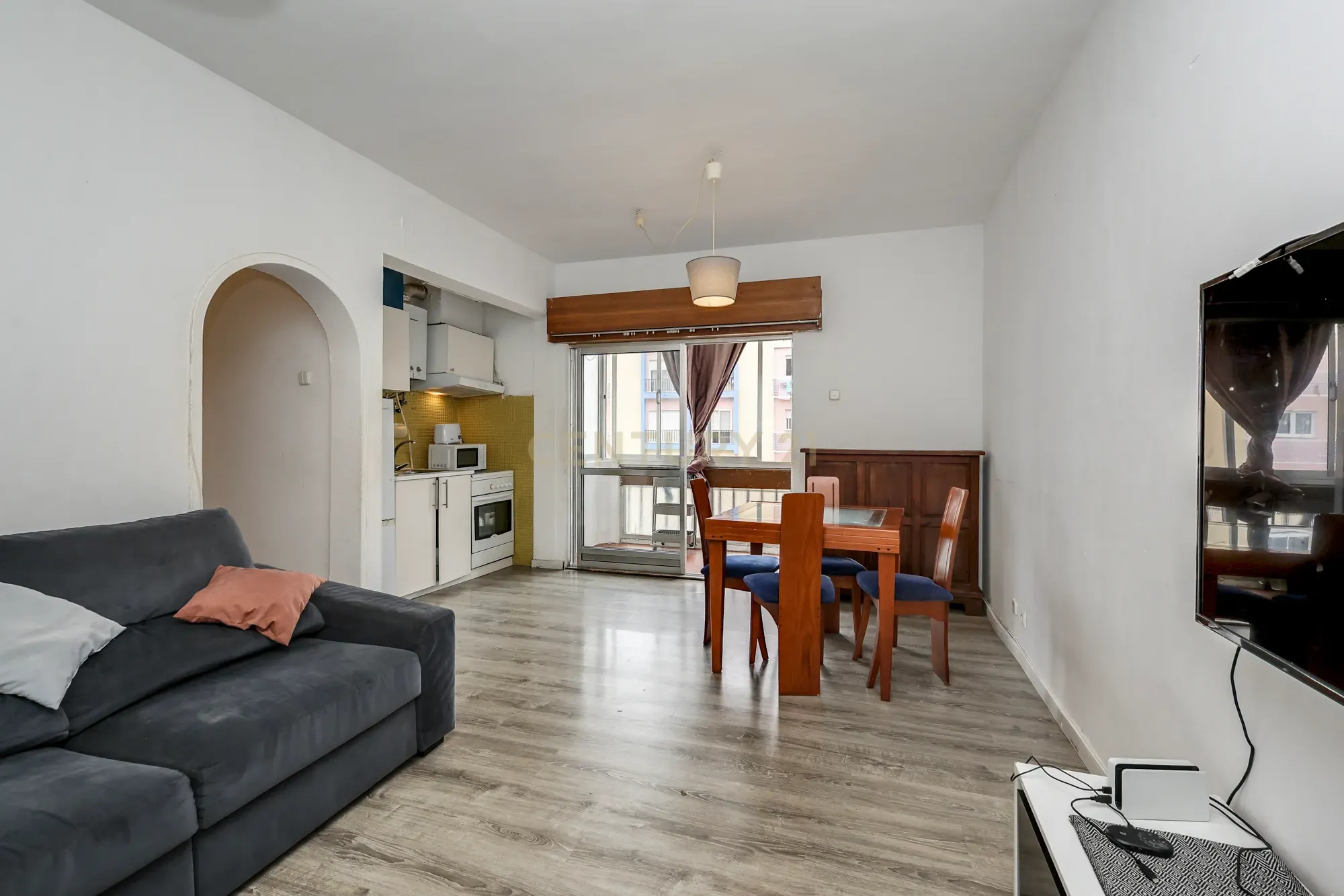 Fotografia 11 de Apartamento T1 em Monte Abraão, Queluz - Oportunidade Única!