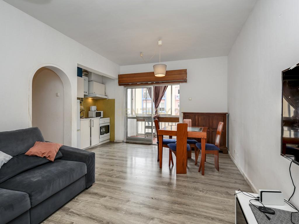 Apartamento T1 em Monte Abraão, Queluz - Oportunidade Única! - Image 11