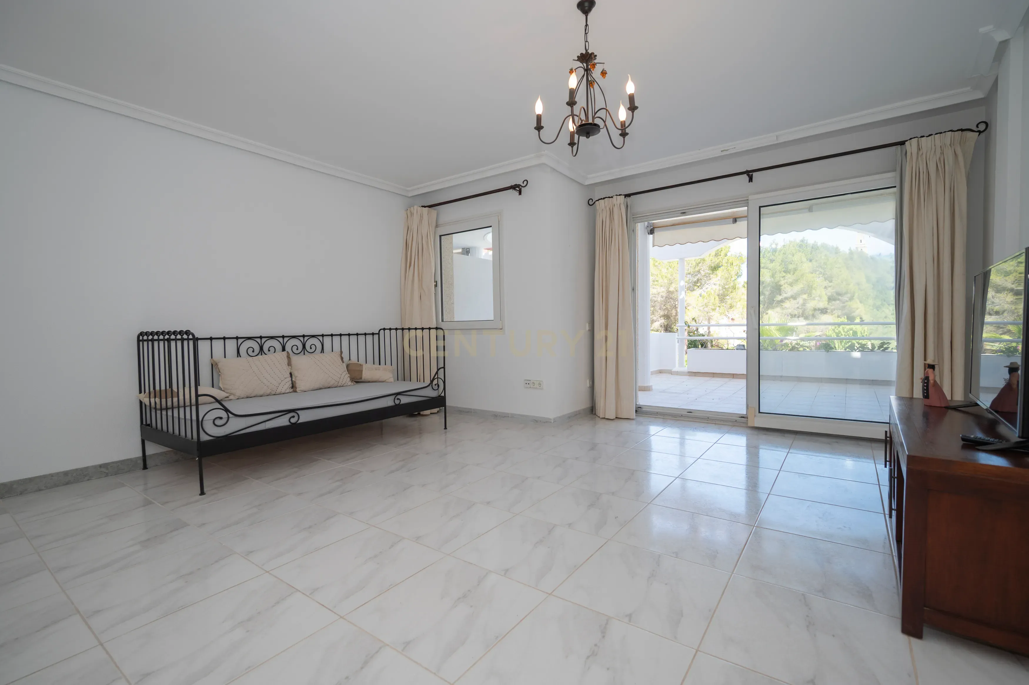 Acolhedor Apartamento na Urbanização Turmalina, Santa Eulalia – Ibiza - Image 5