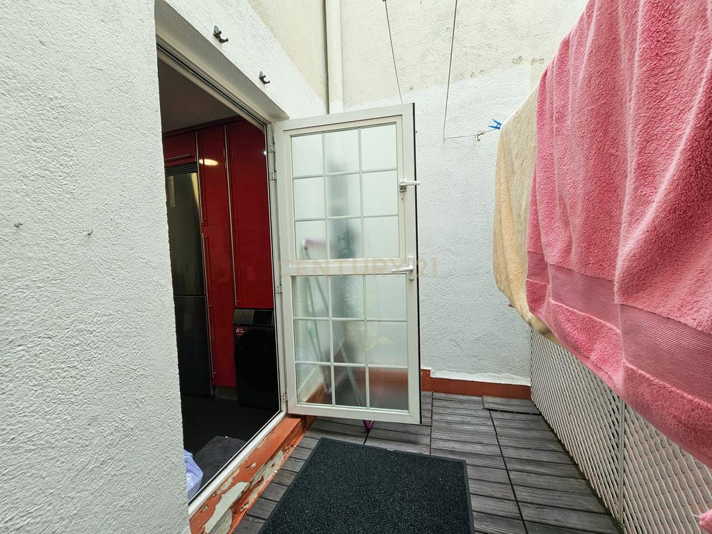 - Image 10