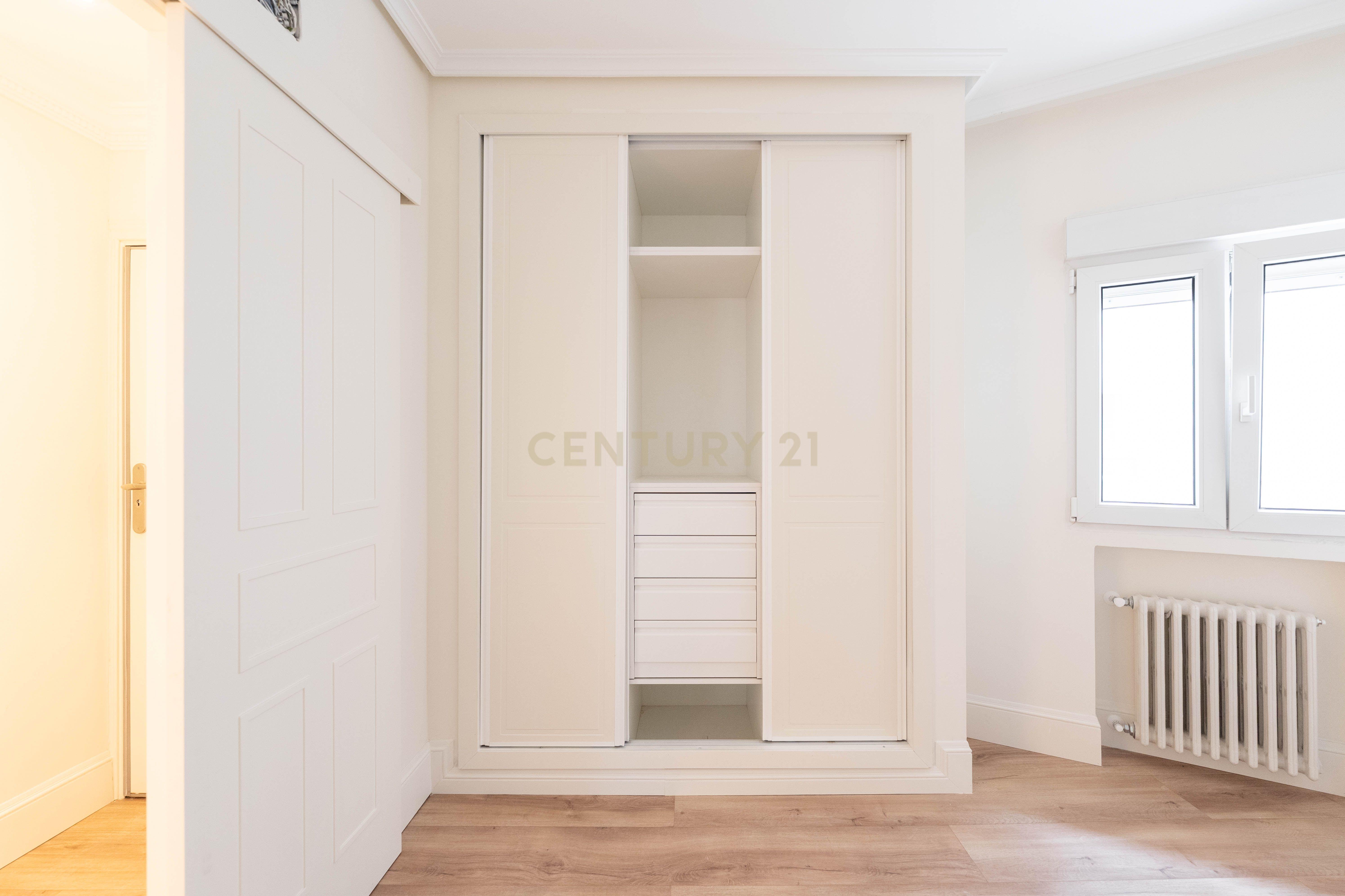 APARTAMENTO LUMINOSO Bº DE SALAMANCA - Image 17