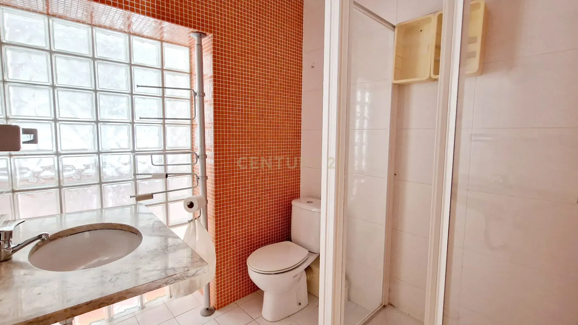 Apartamento T2 com Terraço em Queluz – 5 Min da Estação Queluz/Belas - Image 35