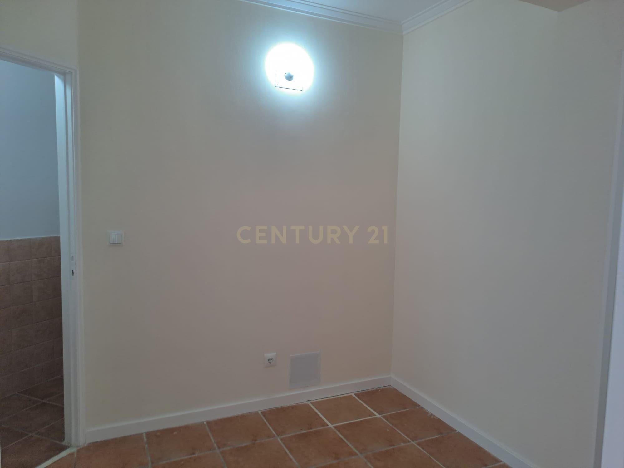 Fotografia 6 de Apartamento T2 - Tapada das Merçês