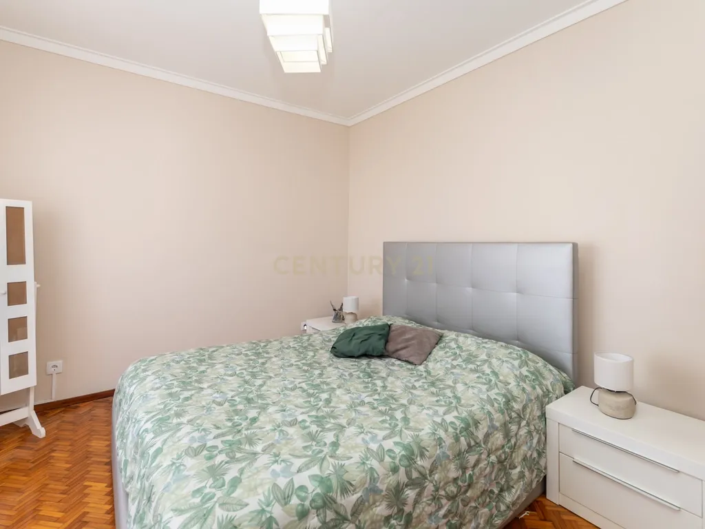 Apartamento T2 - Feijó com varanda - Image 13