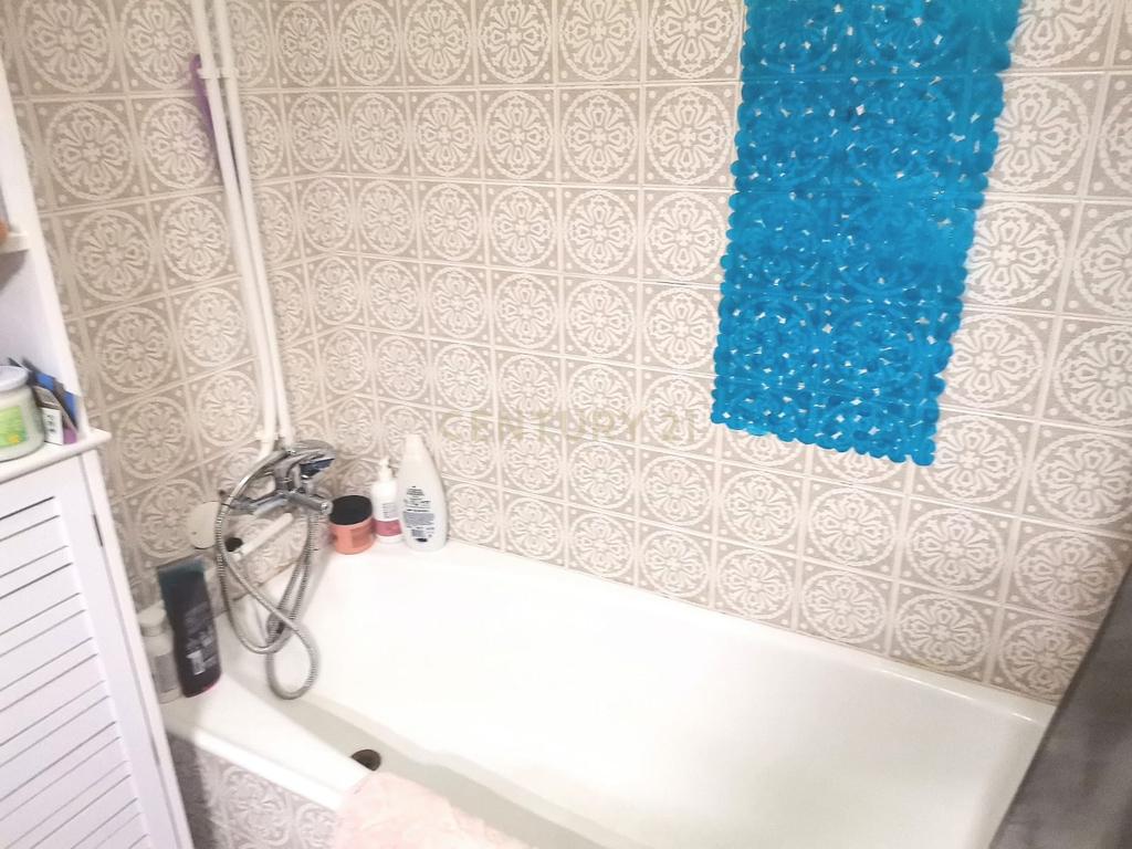 Apartamento T1 c/ garagem- Bairro de Celas - Image 16