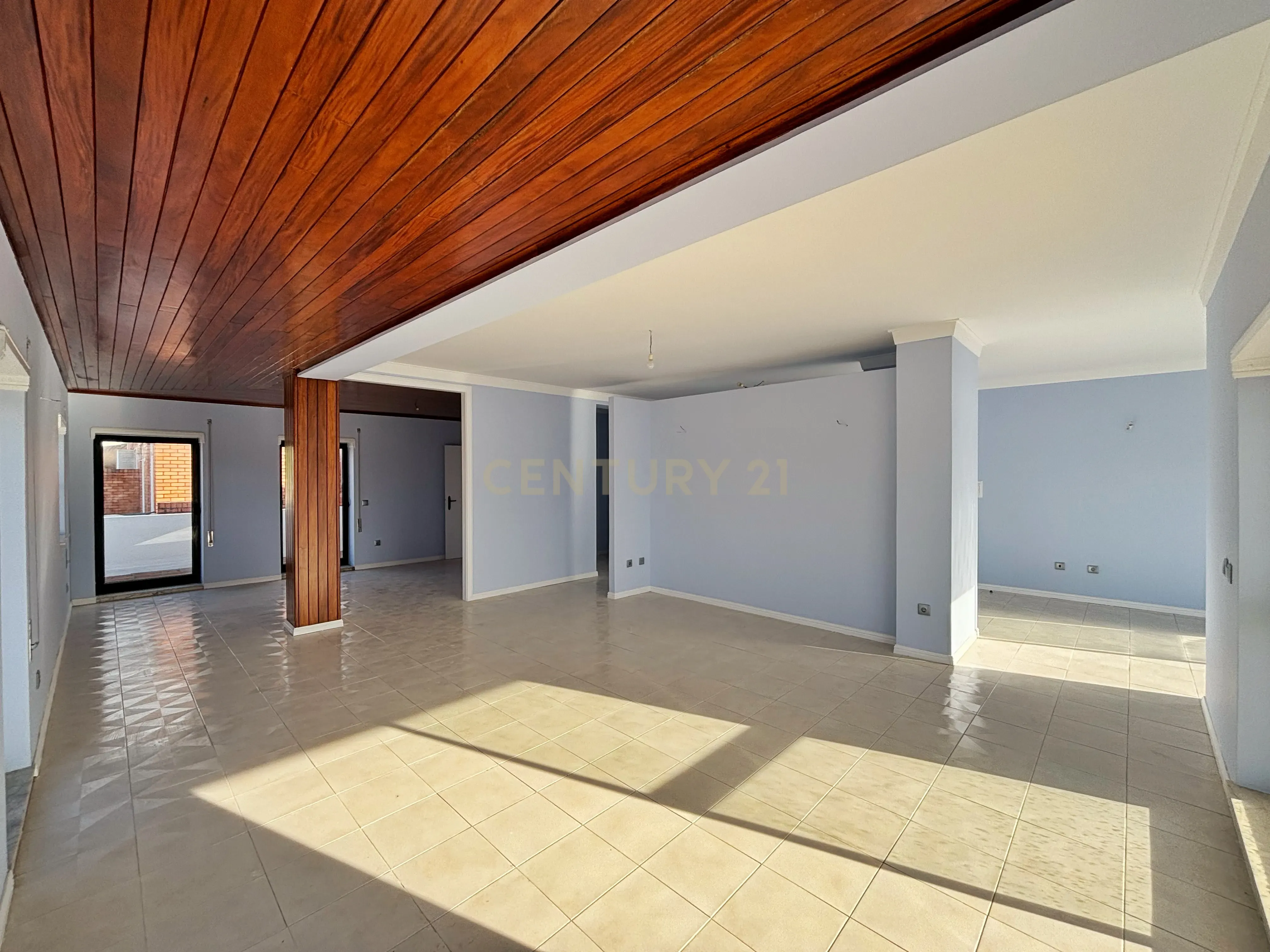 Penthouse T3 com amplo terraço vista Rio e Serra - Vila Nova de Cerveira - Image 4