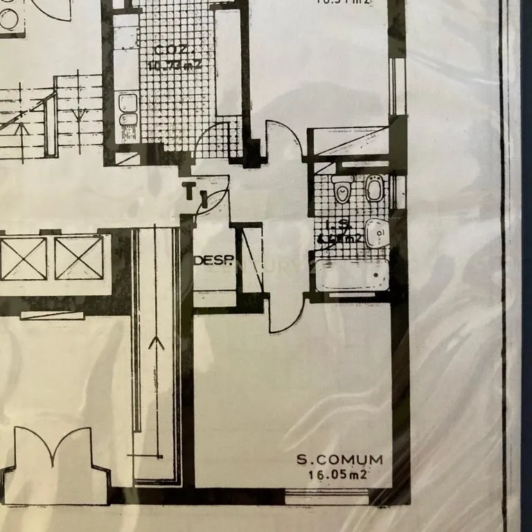 Apartamento T4 Duplex no coração de Telheiras - Image 33