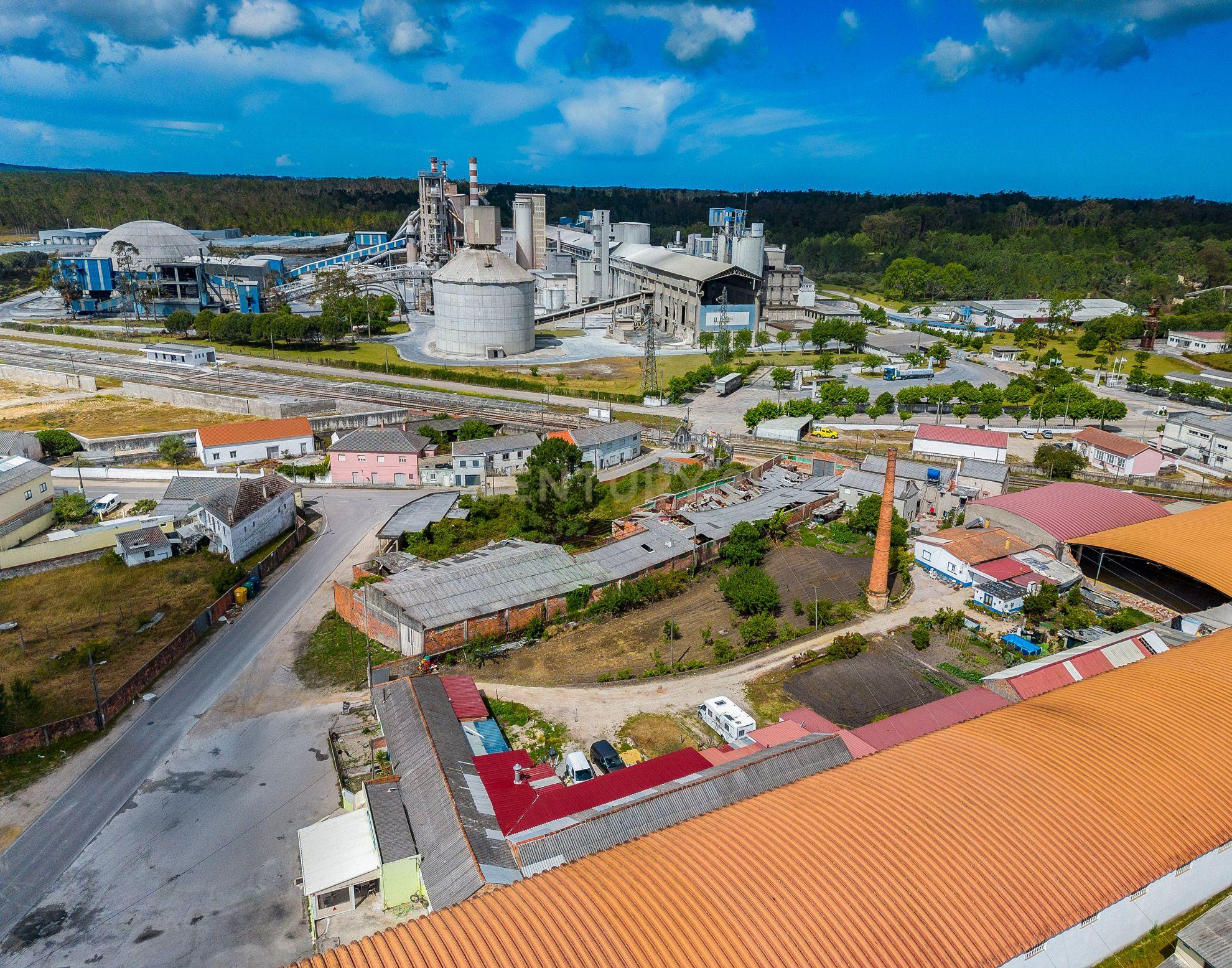 Fotografia 10 de Armazém  Pataias