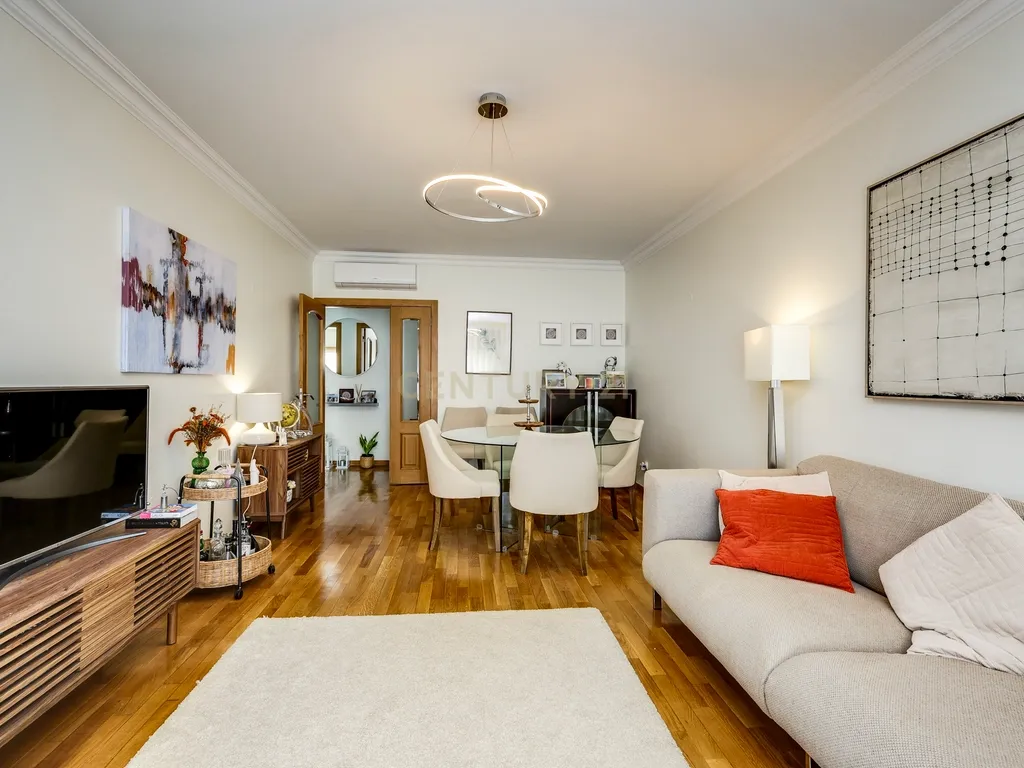 Apartamento T2 para Arrendamento | Urbanização do Neudel, Amadora - Image 10
