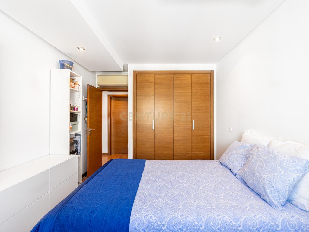Apartamento T4 na prestigiada Urbanização Quinta do Infantado, Loures com Vista Panorâmica sobre as Lezírias - Image 17