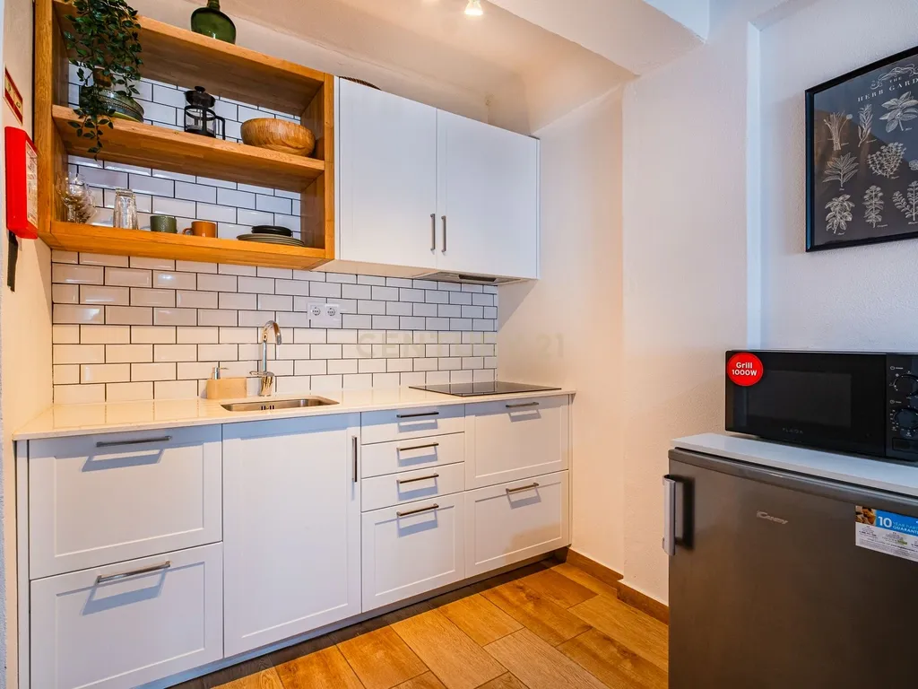 OPORTUNIDADE! - Apartamento T0 Junto à Praia – Ideal para Férias ou Investimento - Image 11