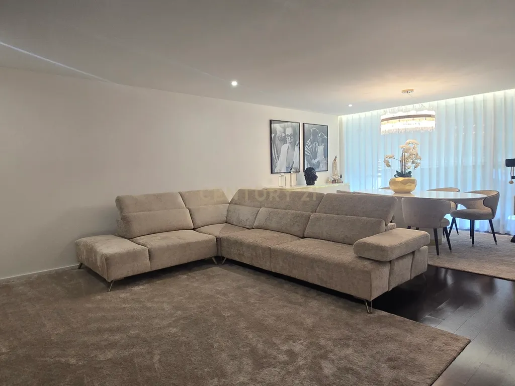 Luxuosa Apartamento Localizado T3 Fão Condomínio Fechado - Image 3