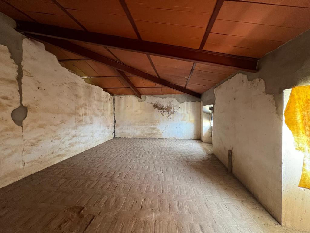 Oportunidade Única: Casa para Recuperar em Cáceres, 65.000€ - Image 5