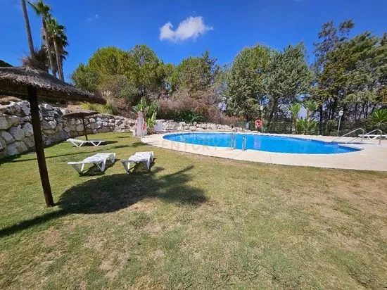 Casa Térrea em Málaga com Jardim e Piscina em Comunidade Fechada - Image 18