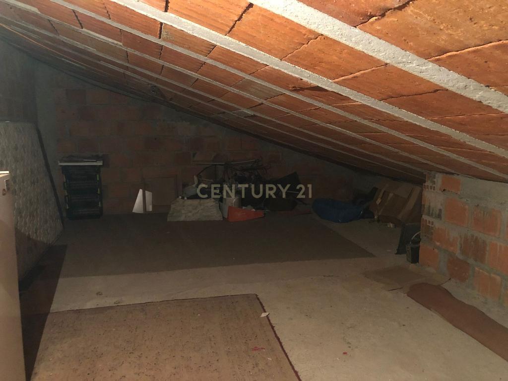 Apartamento T3 em Tortosendo, Covilhã - Image 11