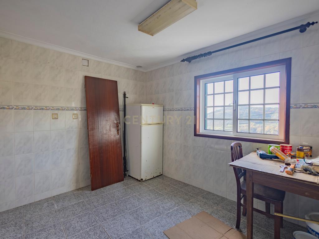 Moradia V3 em Valadares, Baião - Image 13
