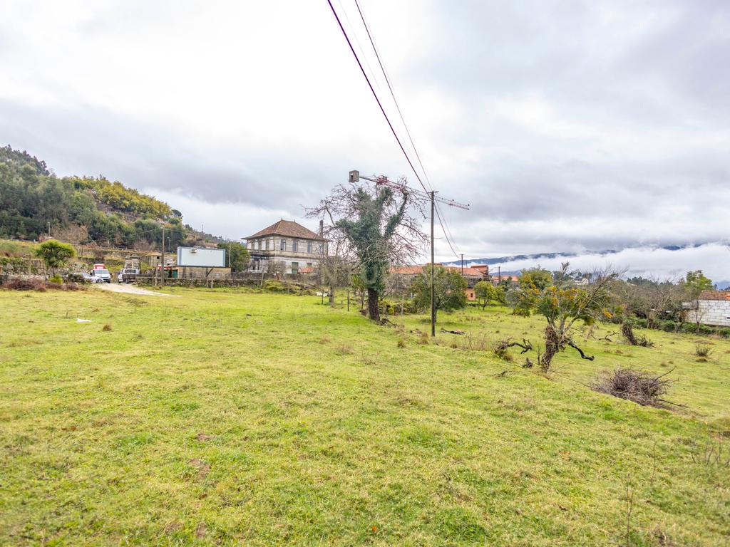 Moradia para Reconstrução com Terreno - Image 11