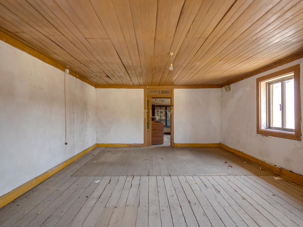 Moradia para restauro em São Martinho de Recezinhos, Penafiel - Image 20