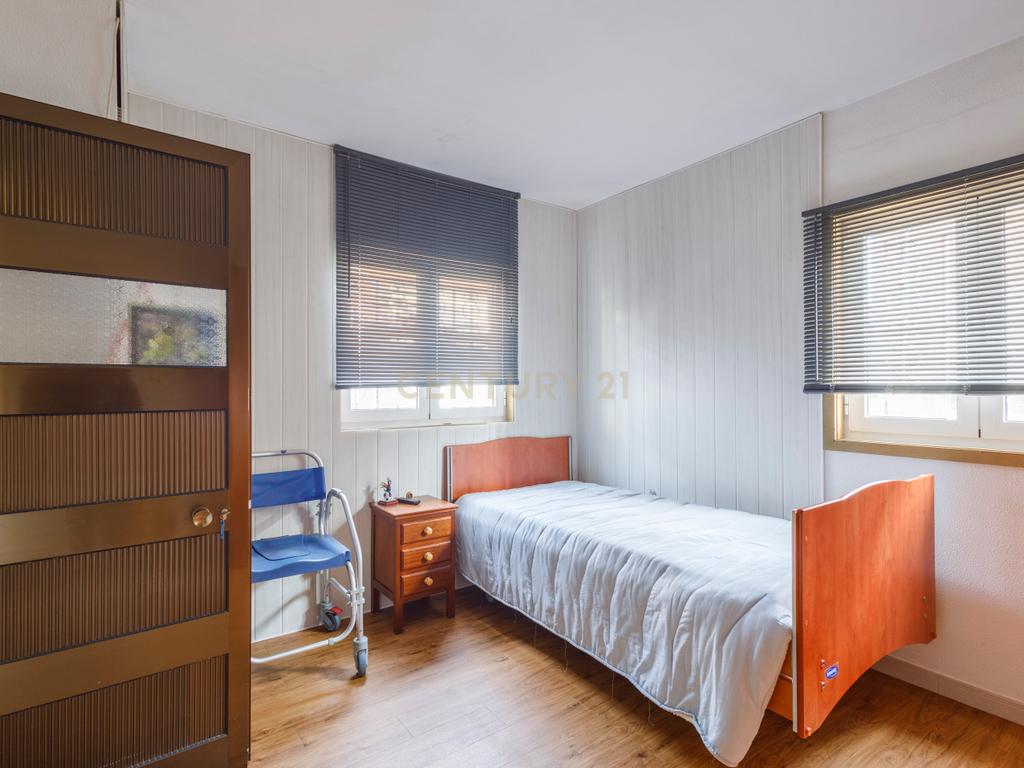 MORADIA V6 EM SANDE - Image 19