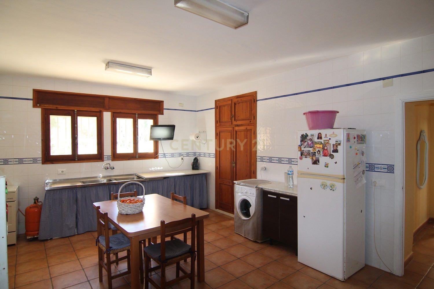 undefined - Image 8