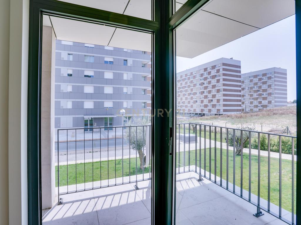 T1, Portela, Loures - Image 11