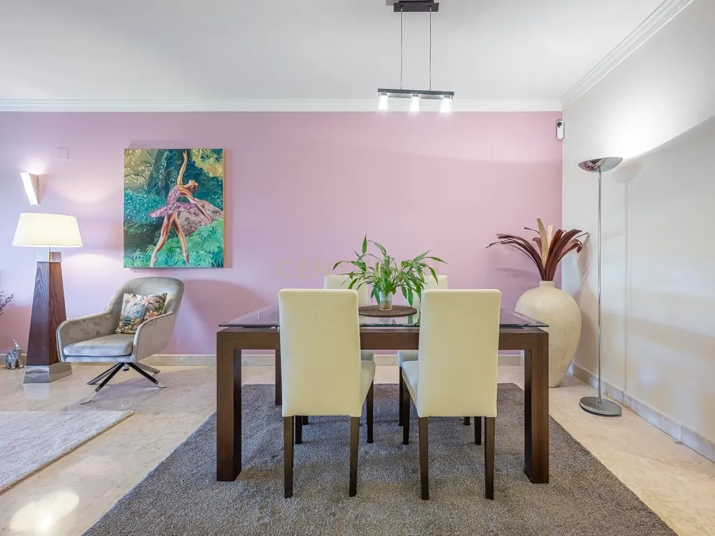 Apartamento com 2 quartos e jardim para alugar na aldeia de Santa María, Elviria - Image 19