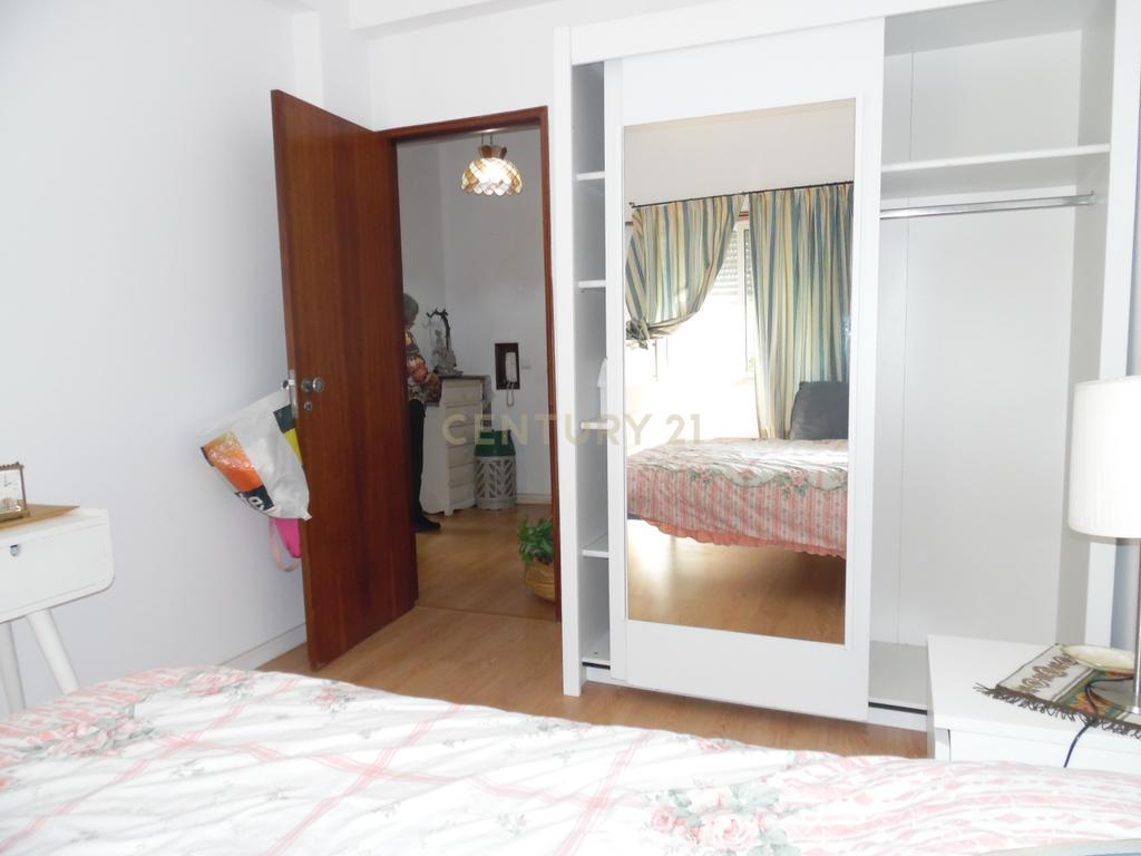 Apartamento T1 em Águas Livres, Amadora - Oportunidade Única - Image 13