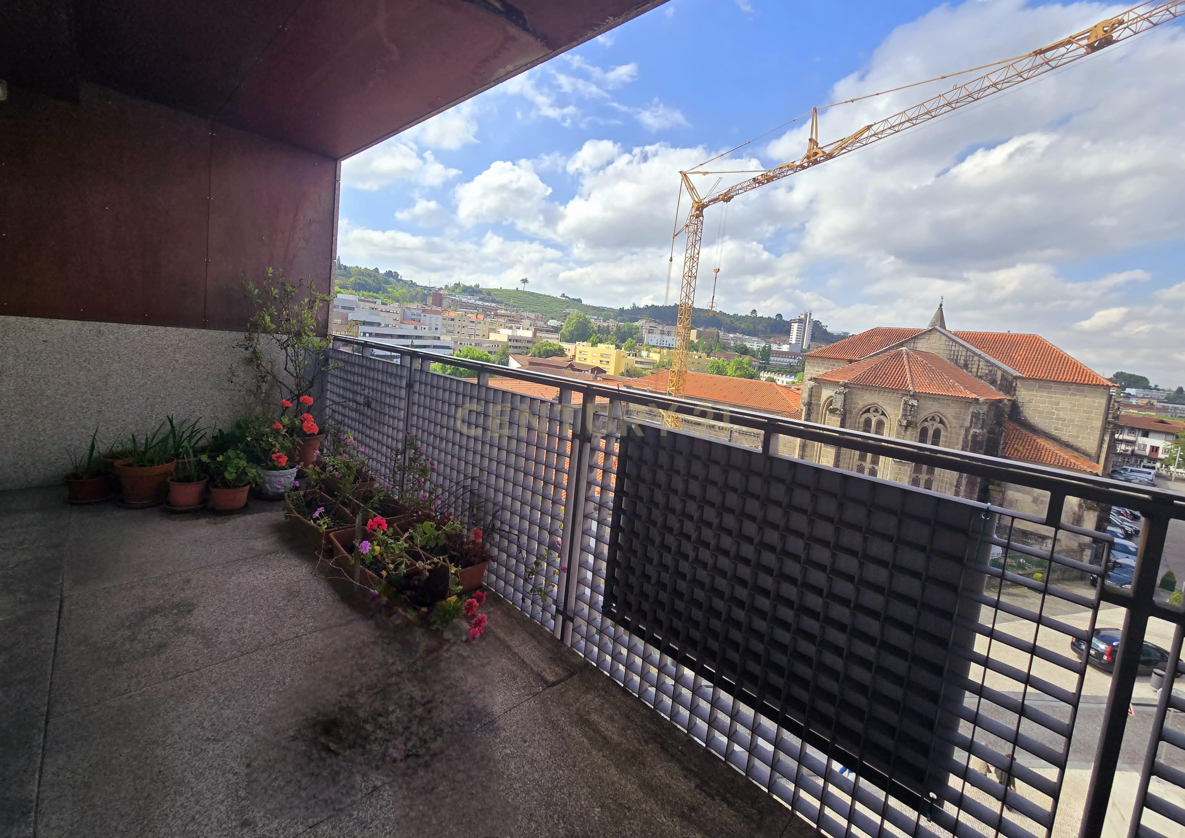 Apartamento T3 no centro da cidade de Guimarães - Image 19