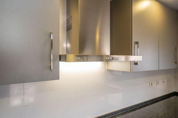 Apartamento T3 construído em 2019, com Varanda e Parqueamento, em Setúbal - Image 8