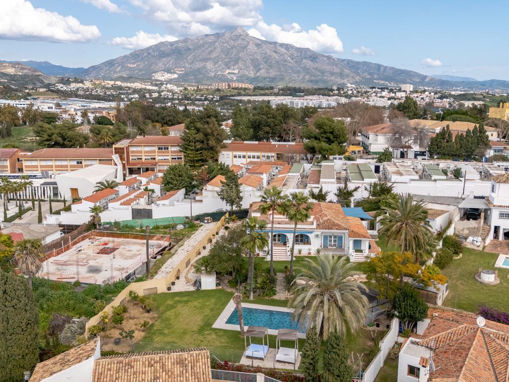 Impressionante moradia isolada com 5 quartos em San Pedro de Alcántara, Marbella - Image 42