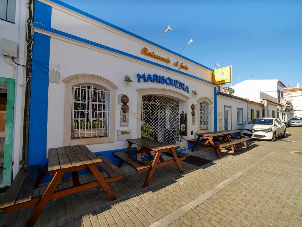 Restaurante Totalmente Equipado Pronto a Funcionar em Cabanas de Tavira! A menos de 100m da Frente Ria Formosa! - Image 12