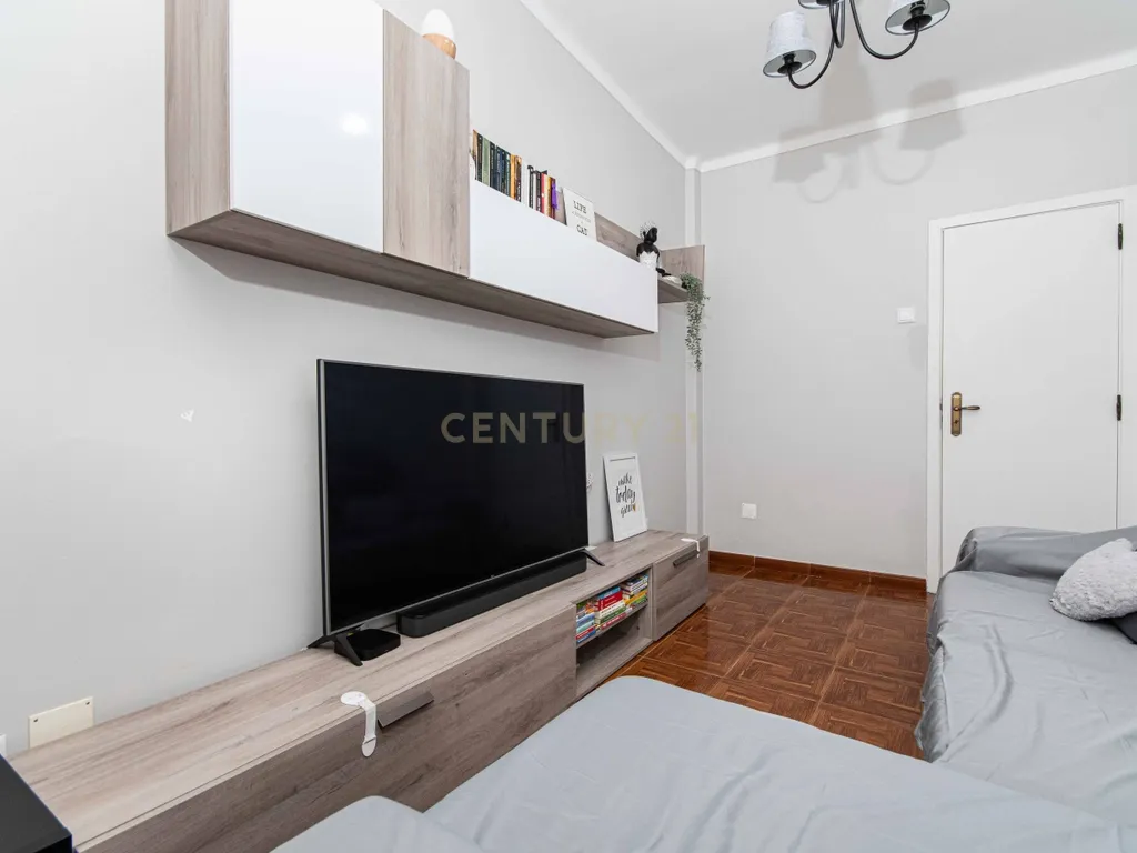 Apartamento T2 Moita – Ideal para Habitação Própria ou Investimento! - Image 3