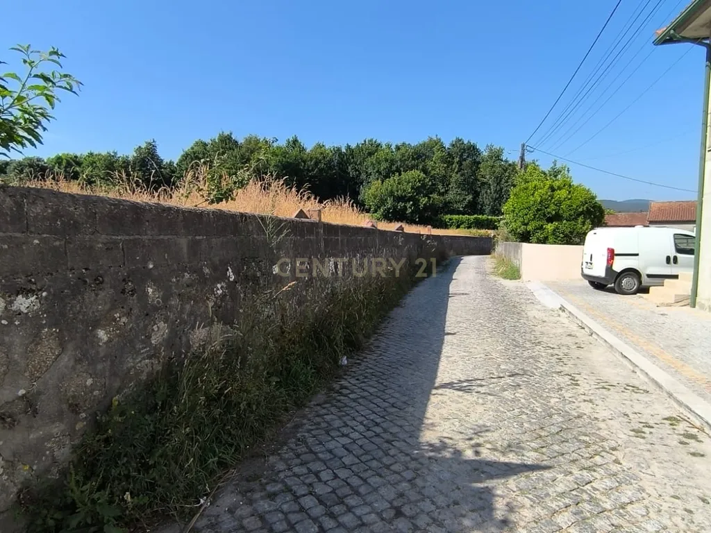 Terreno com Vista Montanha em Esposende - 3765m² - Image 5