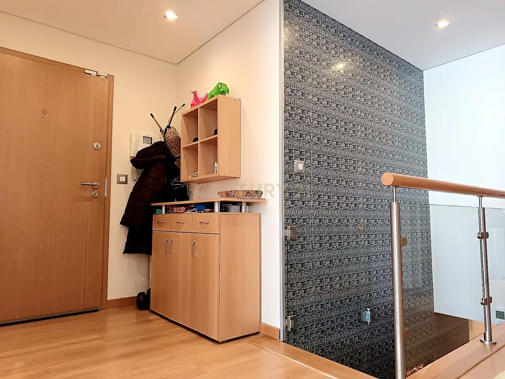 Apartamento Duplex com 175m2 - Sobreda, Almada. - Image 12