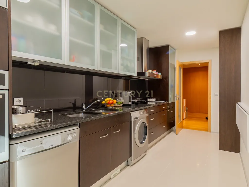 Apartamento T2 moderno em Braga - Image 24